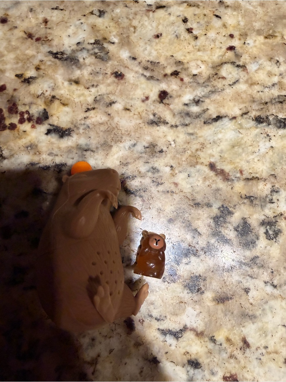 Capybara tea infuser and trinket